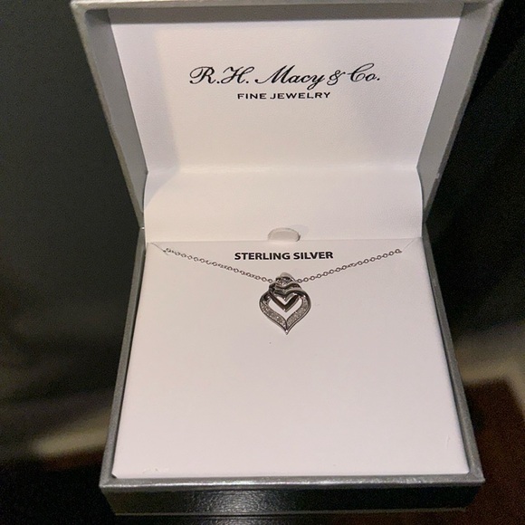 NWT Diamond Mother & Child Interlocking Heart Necklace in Sterling Silver - Picture 4 of 4